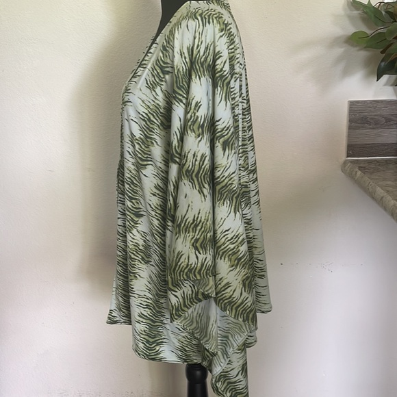 🌟ADRIANA DEGREAS 🌟BEAUTIFUL 🌟BLOUSE, LARGE - Picture 12 of 15